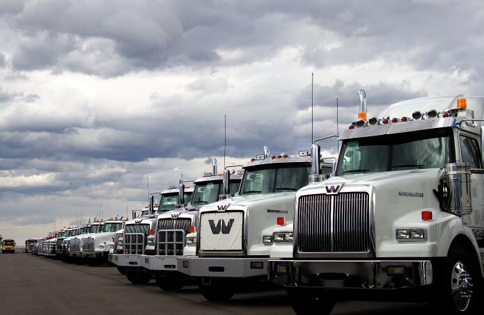 Find the Right Heavy Haul Truck for the Job